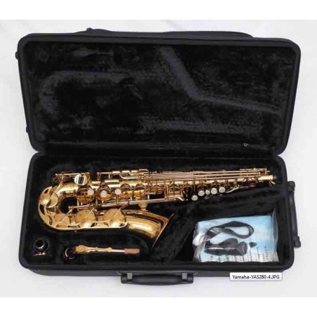 Saxofón Yamaha YAS-280